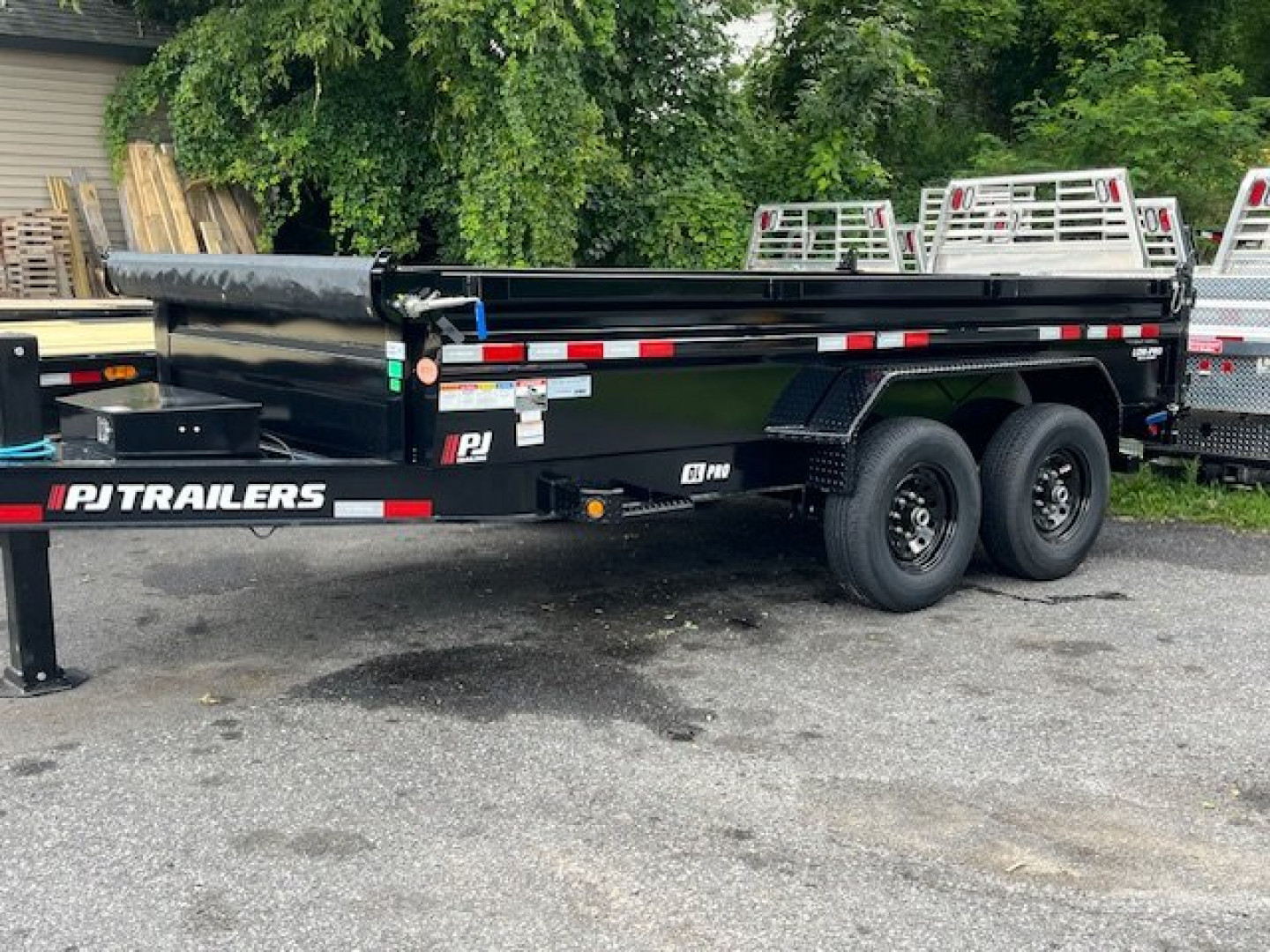 New 2025 PJ TRAILERS 83" x 14' DL Dump Trailer - 14k GVW