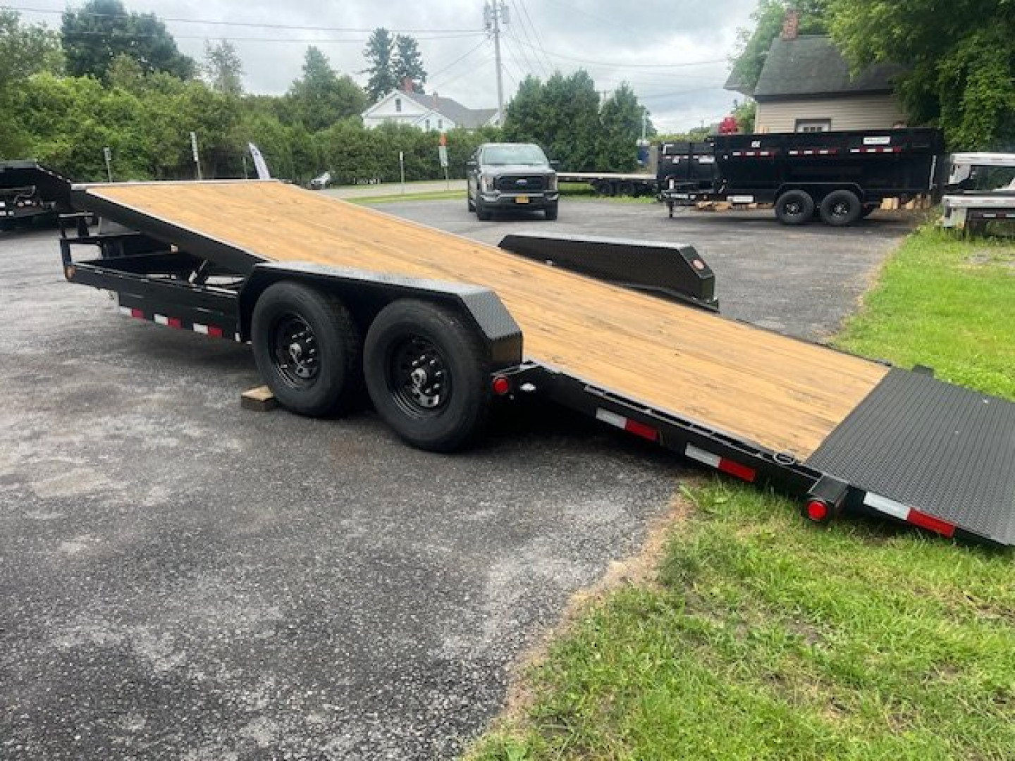 New PJ Trailers 83" x 20' Power Full Tilt