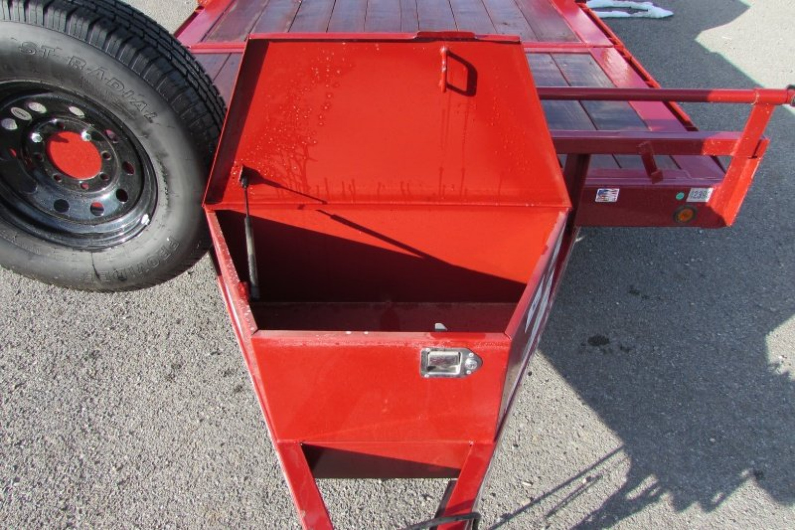 New 2025 East Texas Trailers TG8320072 Tilt Trailer