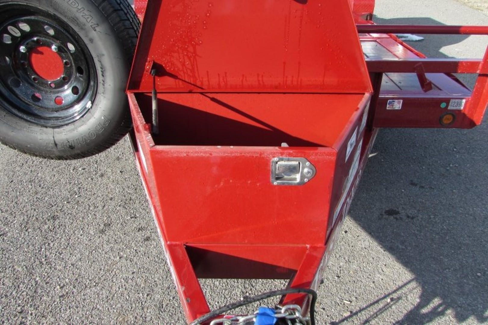 New 2025 East Texas Trailers TG8320072 Tilt Trailer