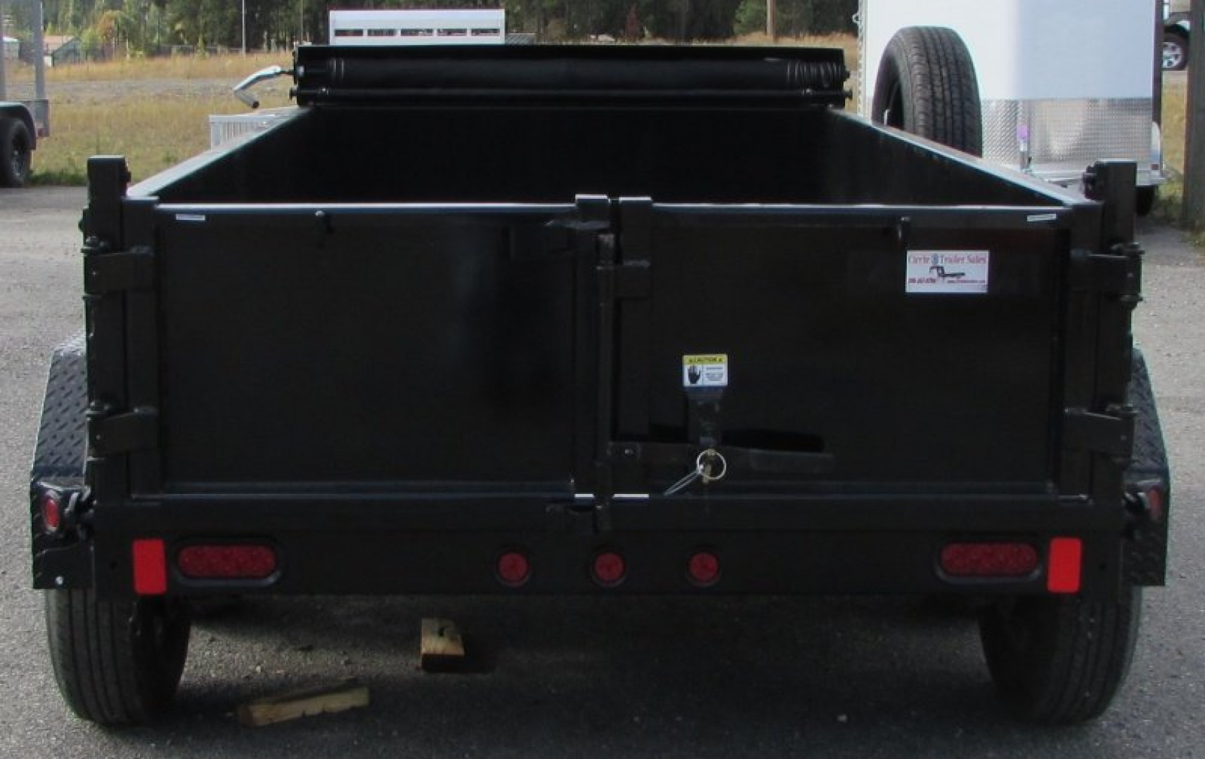 New 2024 East Texas Trailers DT6010032 Dump Trailer