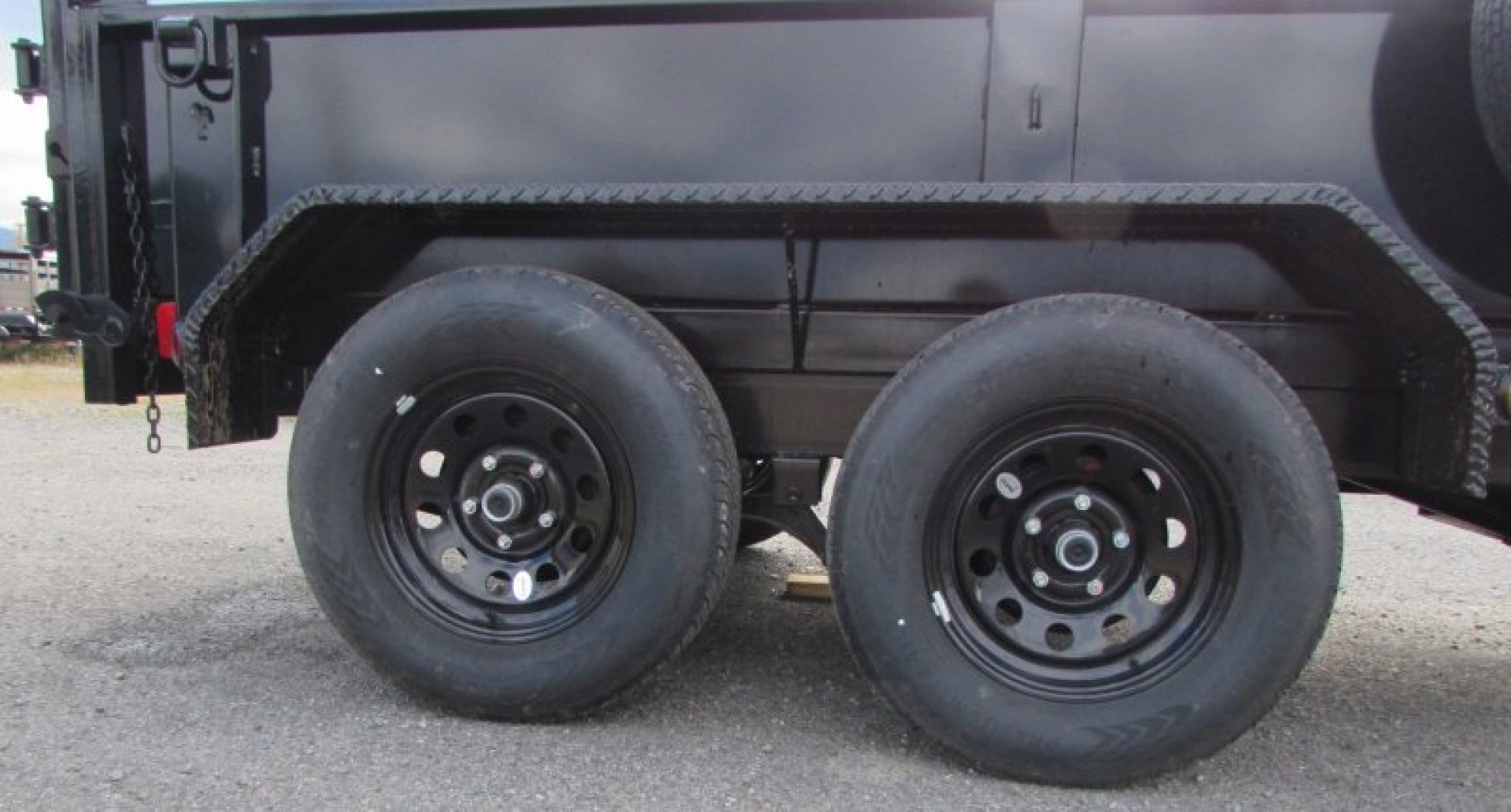 New 2024 East Texas Trailers DT6010032 Dump Trailer
