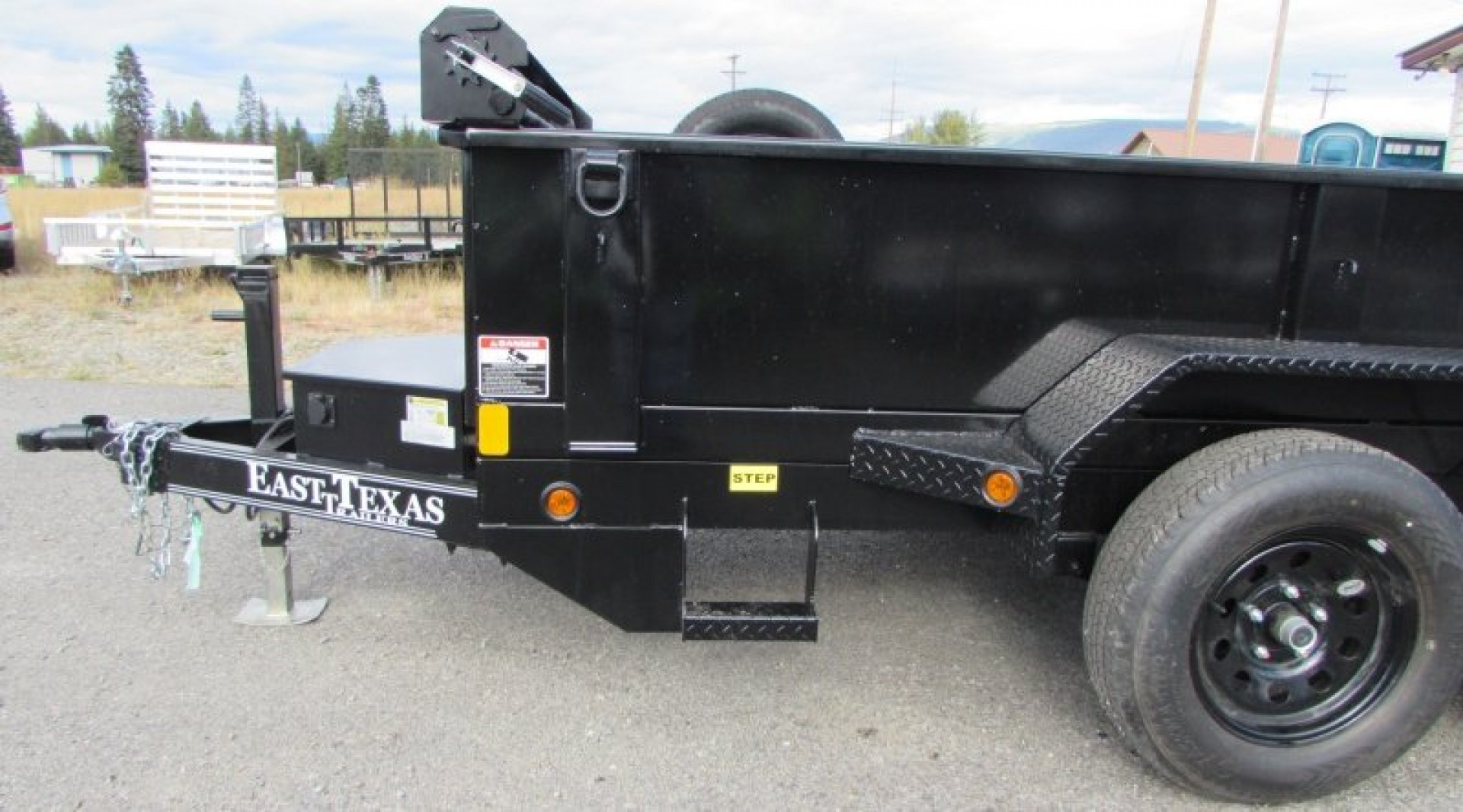 New 2024 East Texas Trailers DT6010032 Dump Trailer