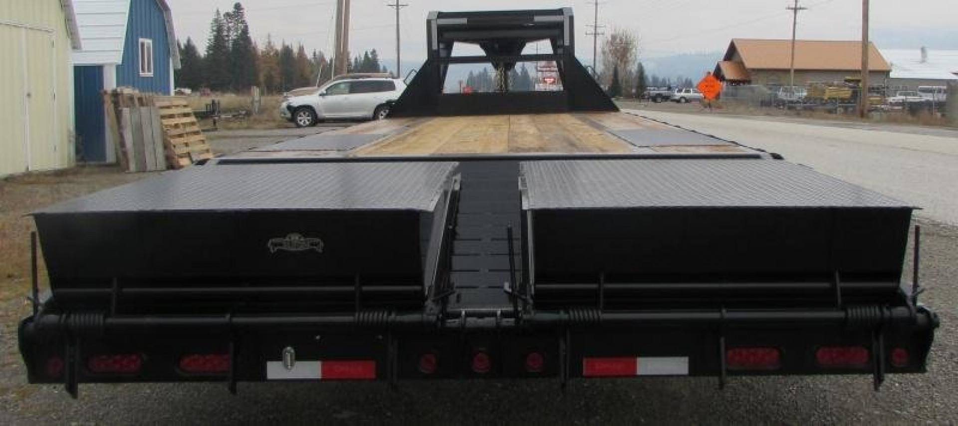 New 2024 Delco Trailers GN102X25 Gooseneck Bodies