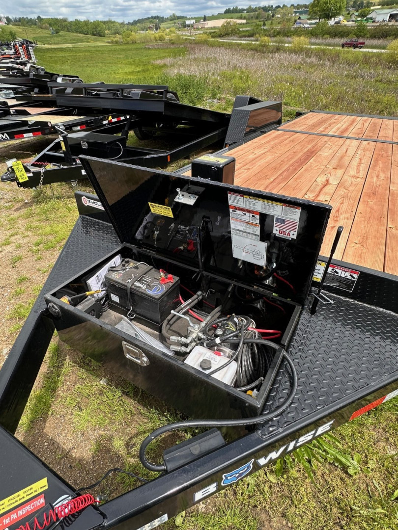 New 2026 BWise 22' Lo Pro Power Full Tilt Trailer w/ Hydraulic Jack
