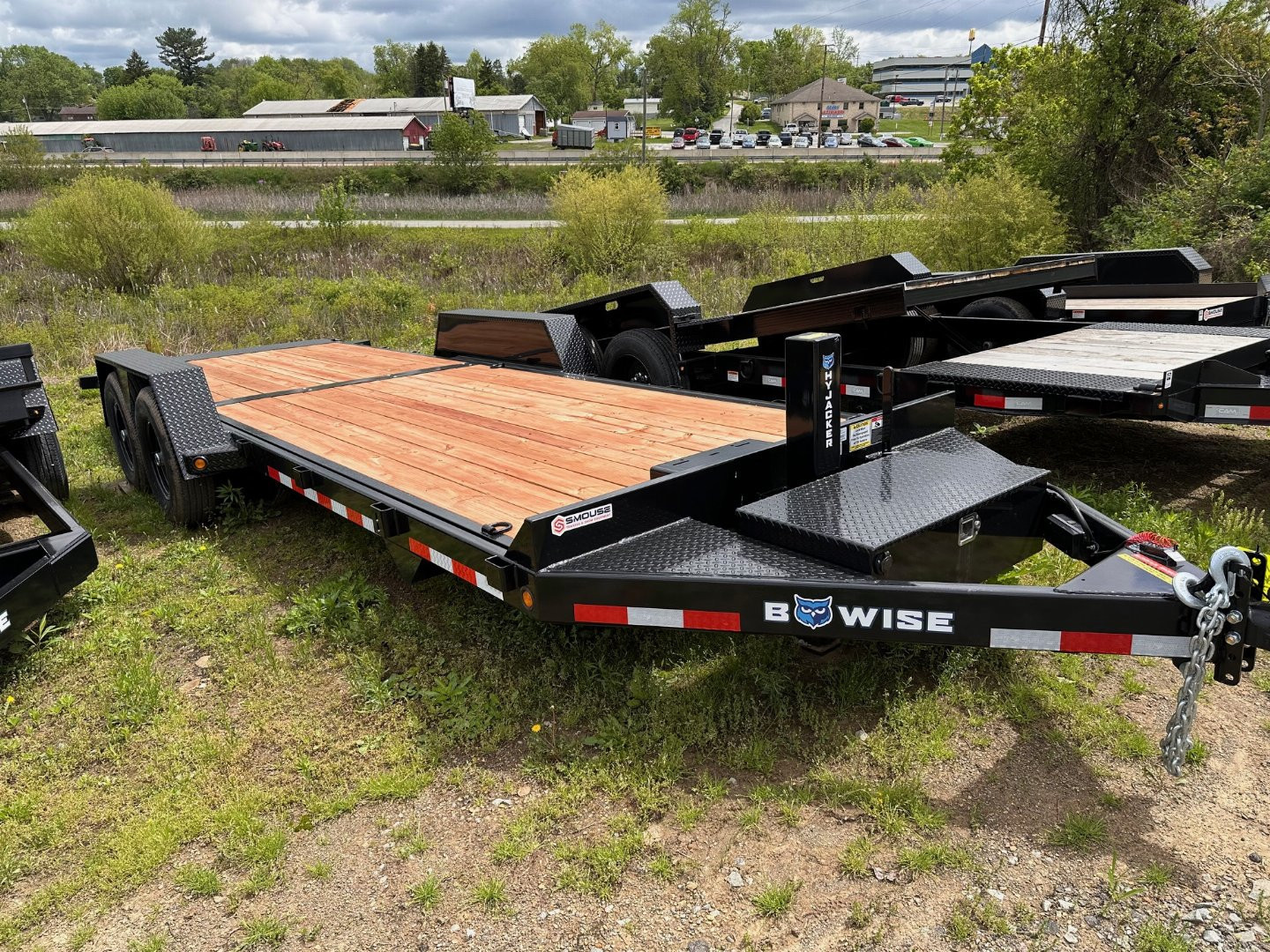 New 2026 BWise 22' Lo Pro Power Full Tilt Trailer w/ Hydraulic Jack