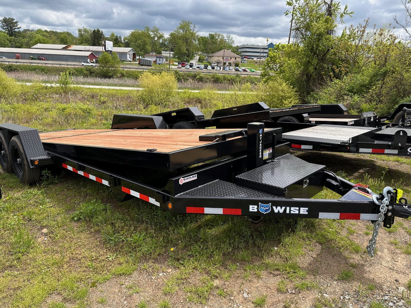 New 2026 BWise 22' Lo Pro Power Full Tilt Trailer w/ Hydraulic Jack