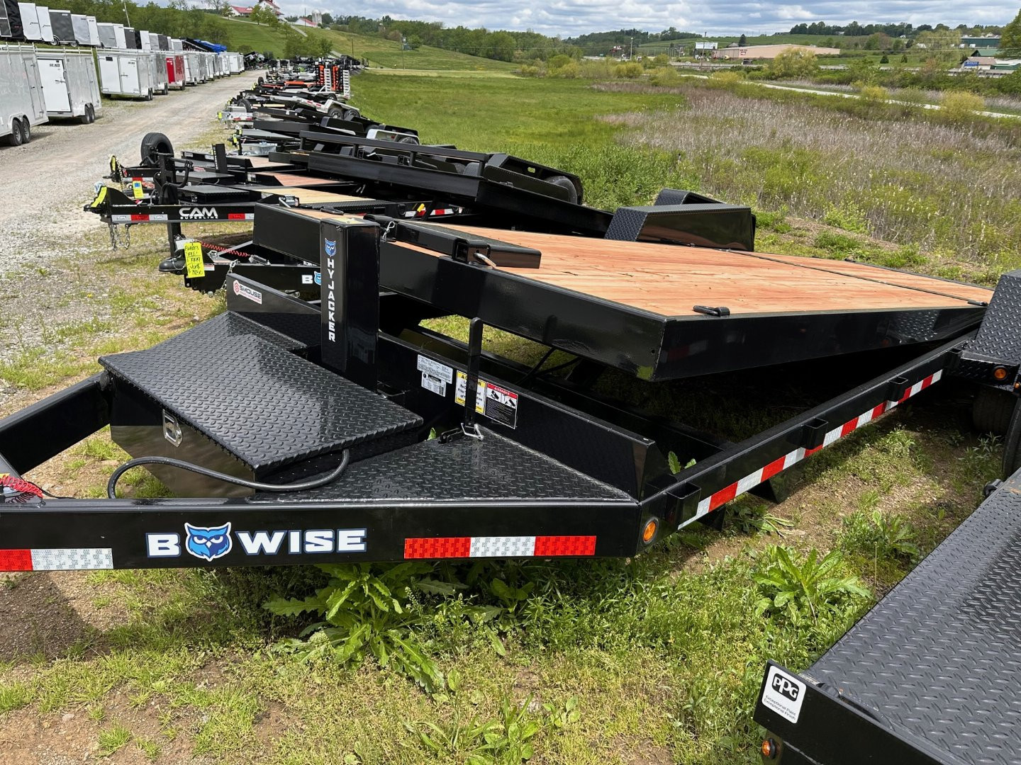 New 2026 BWise 22' Lo Pro Power Full Tilt Trailer w/ Hydraulic Jack
