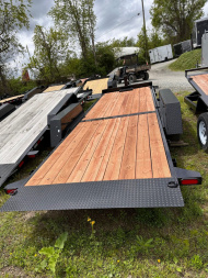 New 2026 BWise 22' Lo Pro Power Full Tilt Trailer w/ Hydraulic Jack
