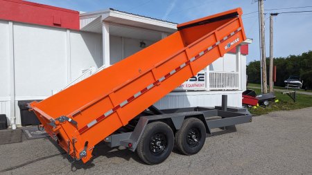 New 2026 BWISE 6'10" x 16 HD Lo Pro Equipment Dump w/ Hydraulic Jack & Matching Tarp Kit!