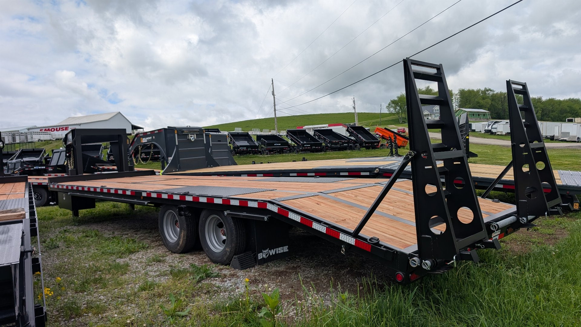 New 2025 BWise 25+5 HD Deckover Gooseneck w/ Dual Hydraulic 12K Jacks!