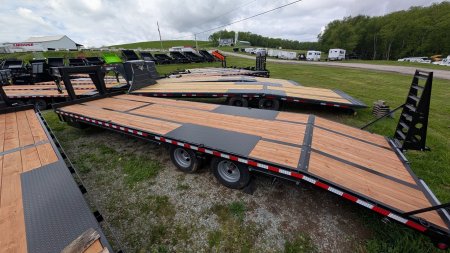 New 2025 BWise 25+5 HD Deckover Gooseneck w/ Dual Hydraulic 12K Jacks!