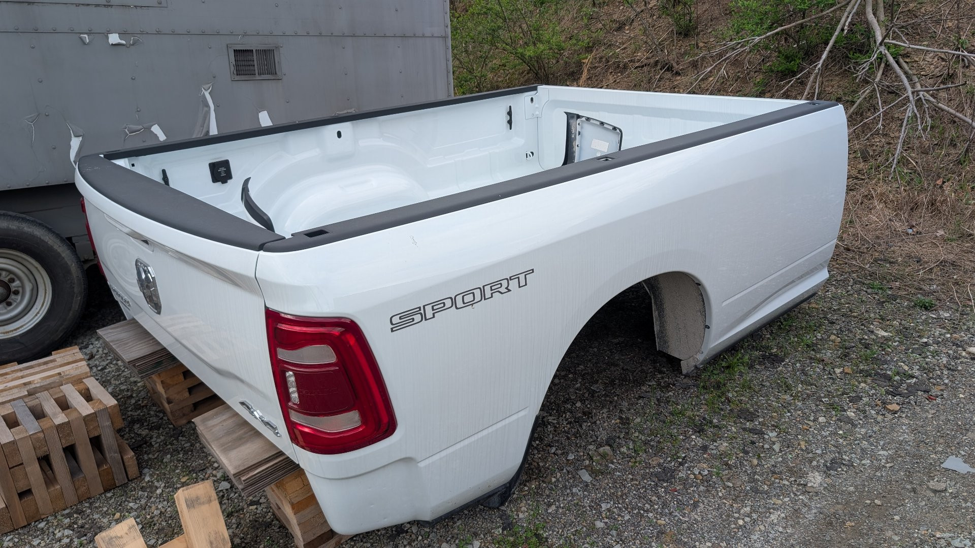New RAM 8' PICKUP TAKE OFF BED WITH BUMPER
