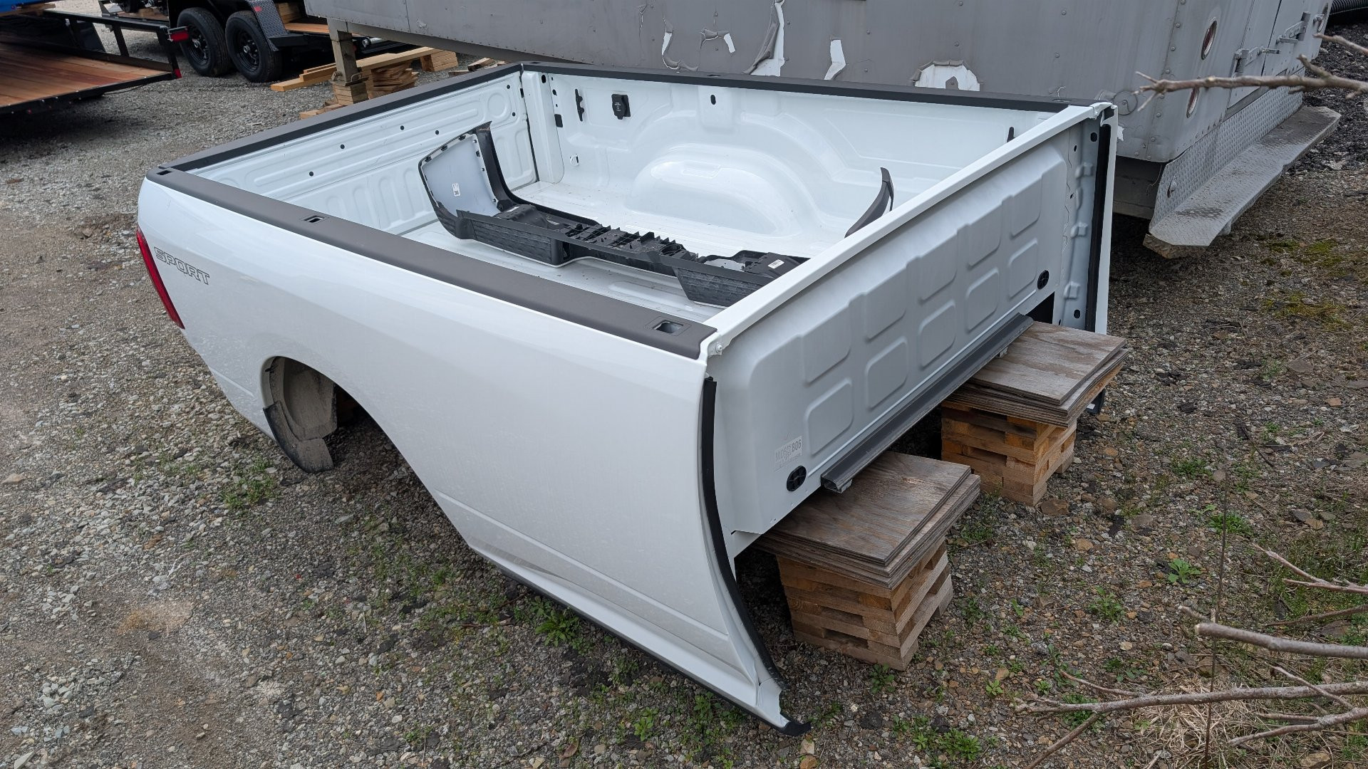 New RAM 8' PICKUP TAKE OFF BED WITH BUMPER