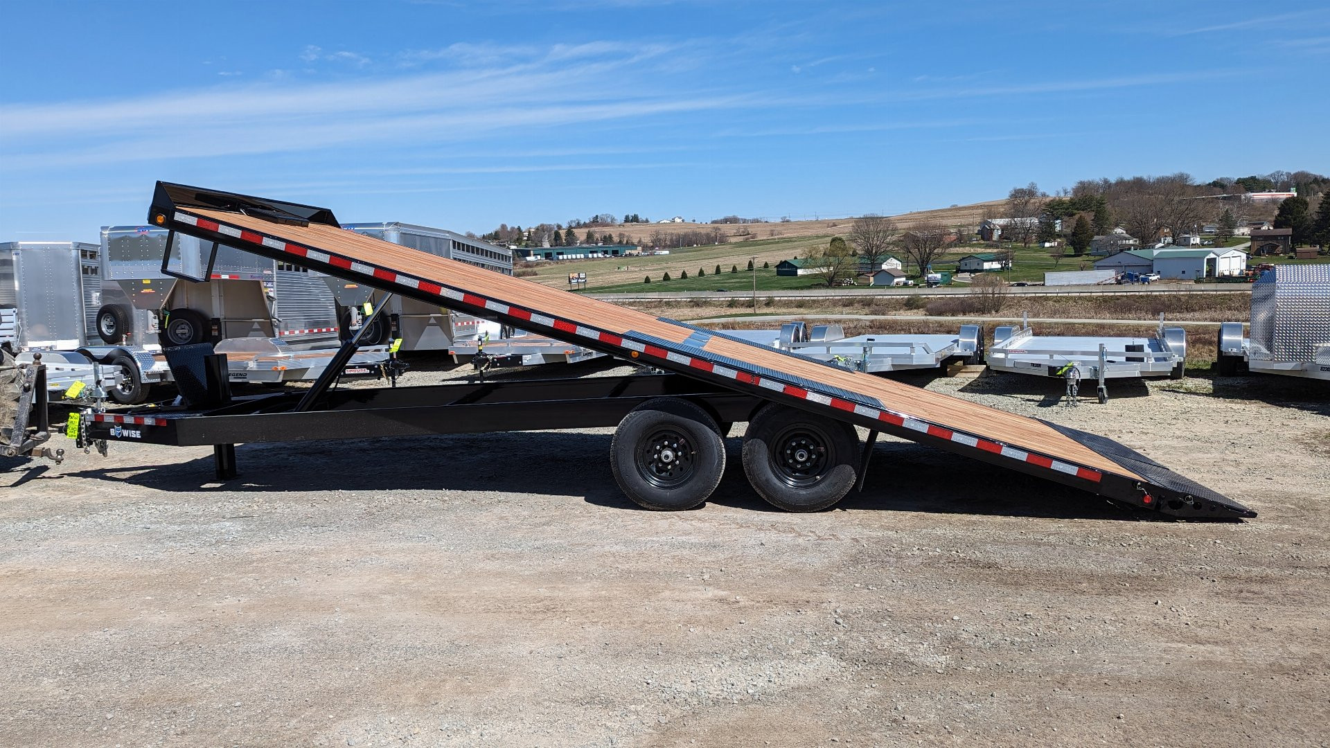 New 2025 BWise 22' HD Deckover Power Tilt Trailer w/ Hydraulic Jack