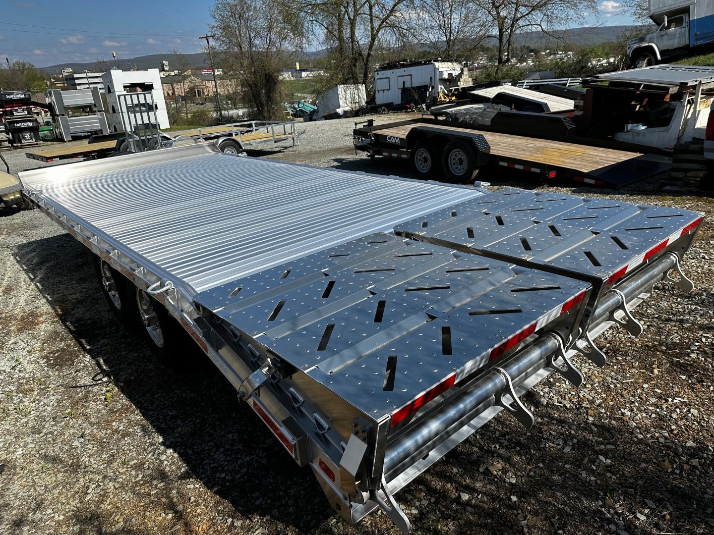 New 2025 EBY 20' TRADESMAN ALUMINUM Deckover Tag w/ 50/50 Ramps