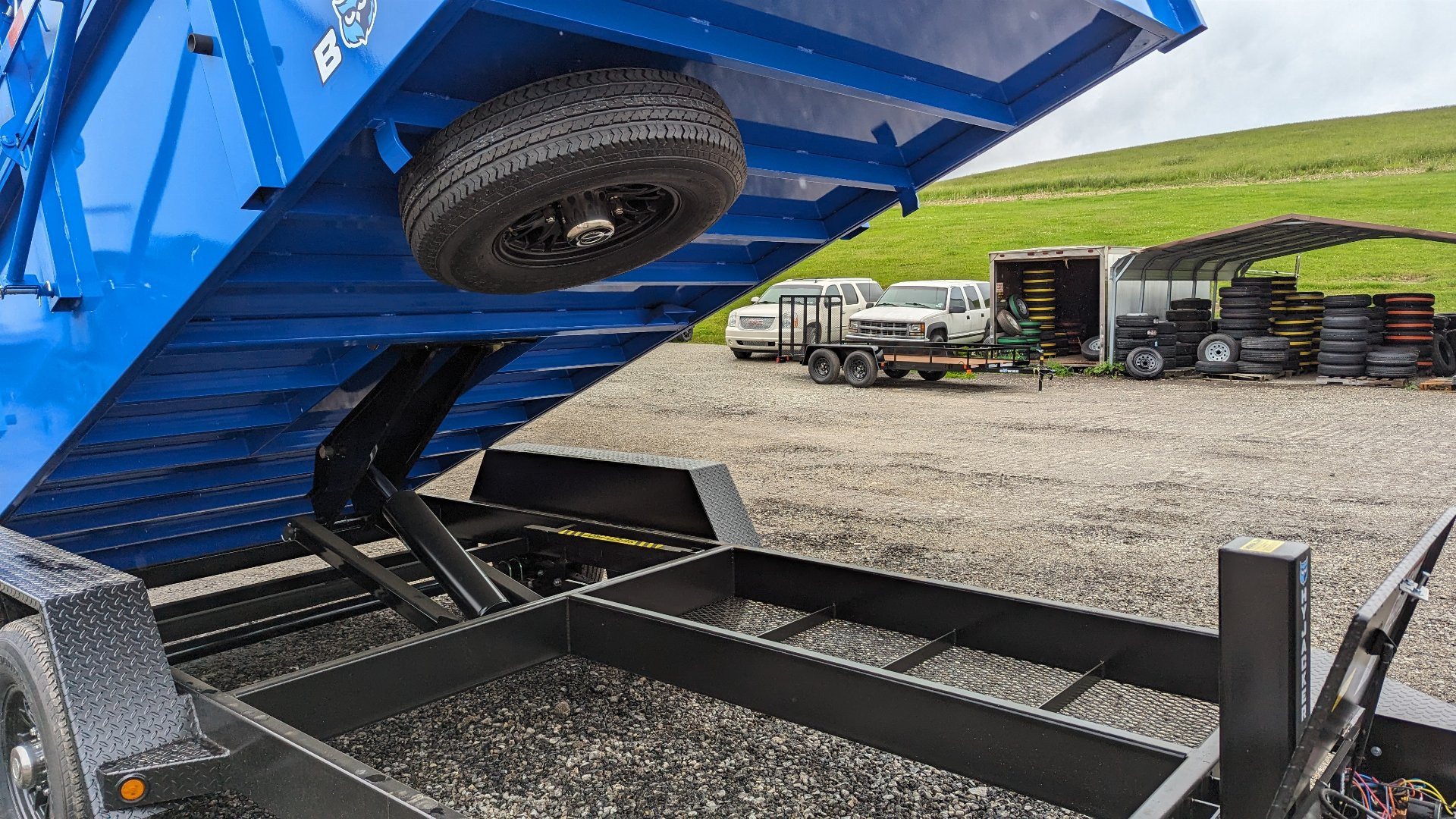 New 2025 BWise 6'10" x 14 HD Ultimate Dump Trailer w/ Hydraulic Gate (PRICE DROP!!!)