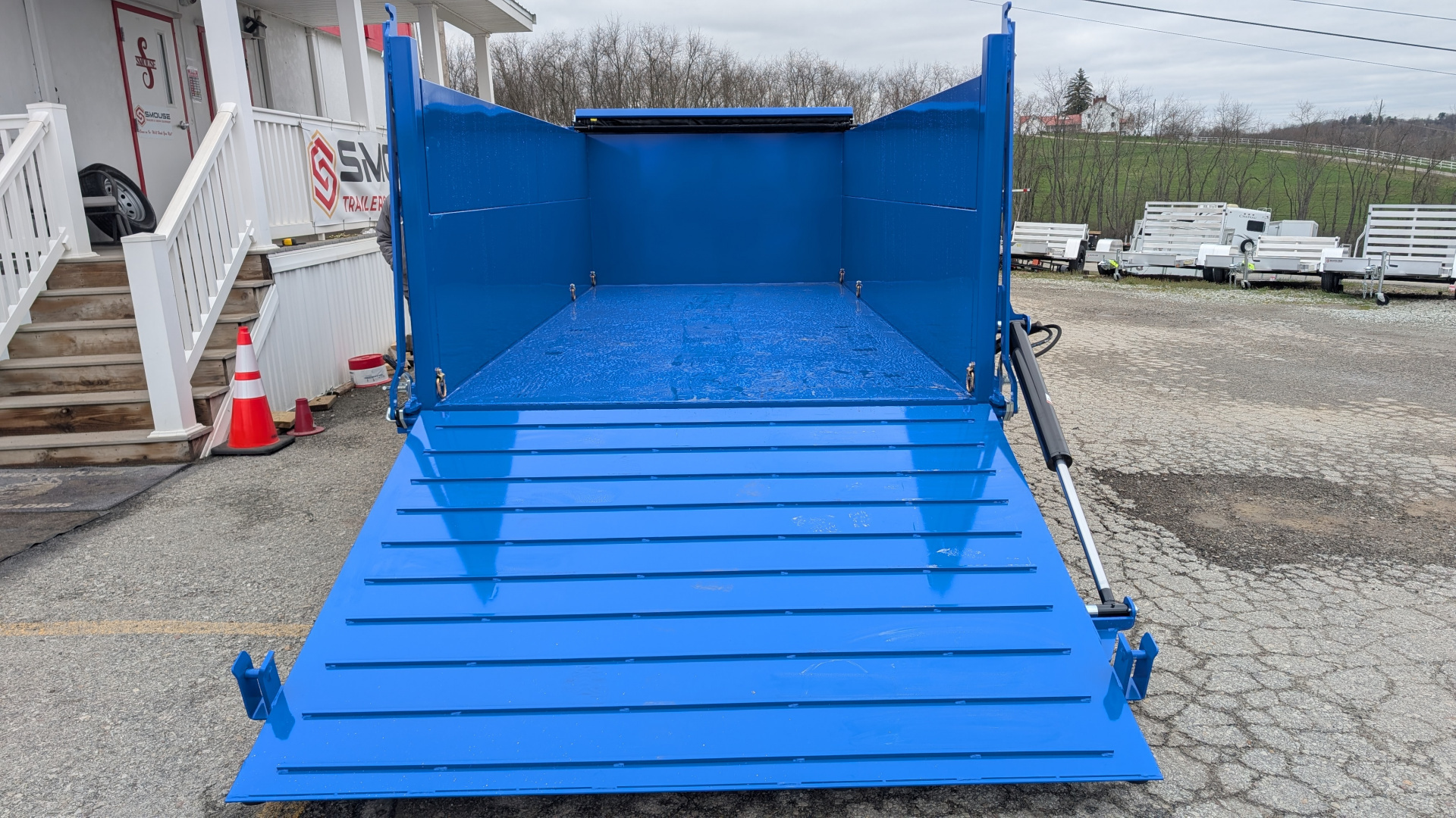 New 2025 BWise 6'10" x 16 HD Ultimate Dump Trailer w/ Hydraulic Double Acting Gate (PRICE DROP!!!)