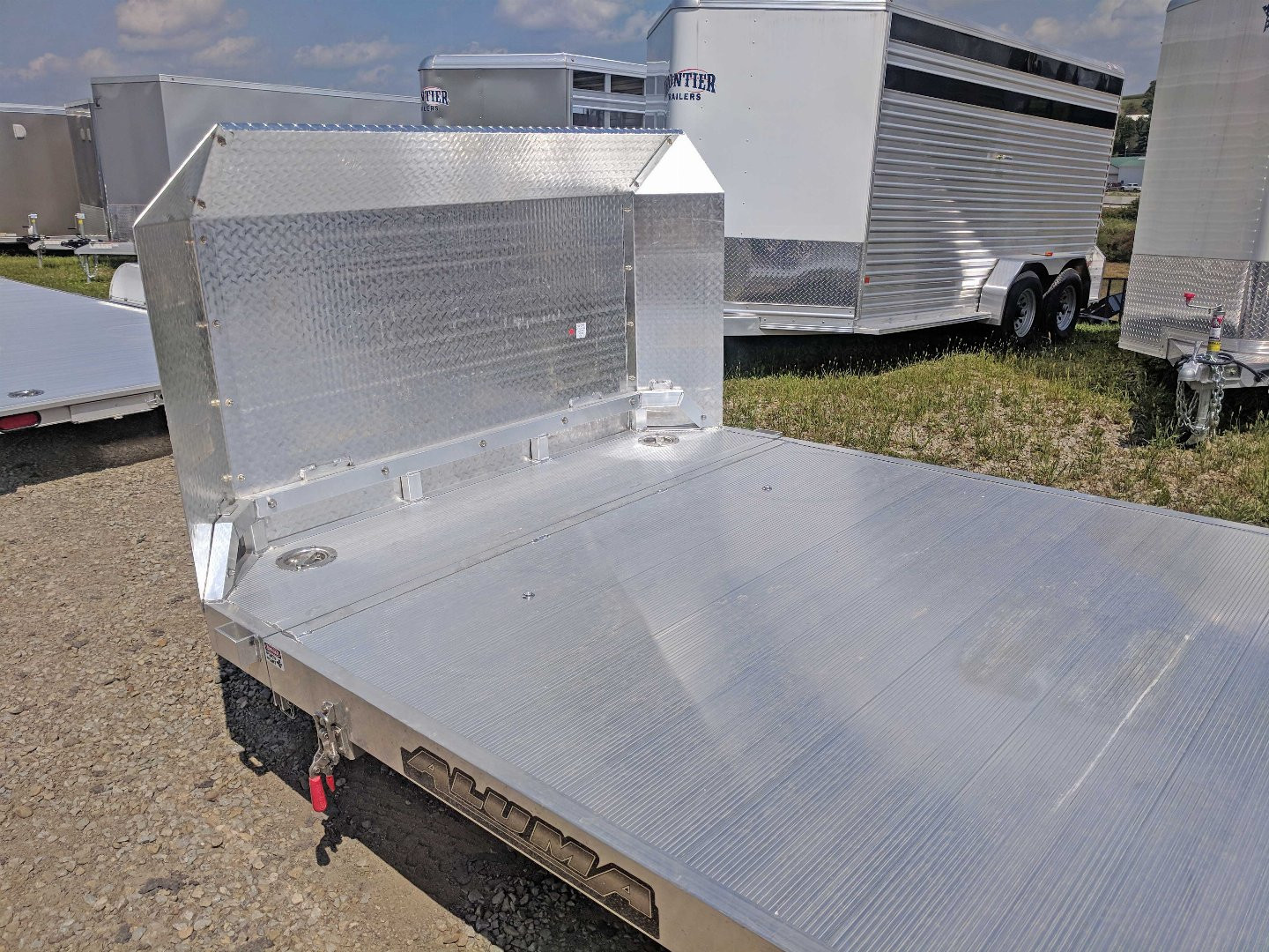 New 2026 Aluma 20' (20" Stationary + 20' Tilt) HD Tilt Trailer