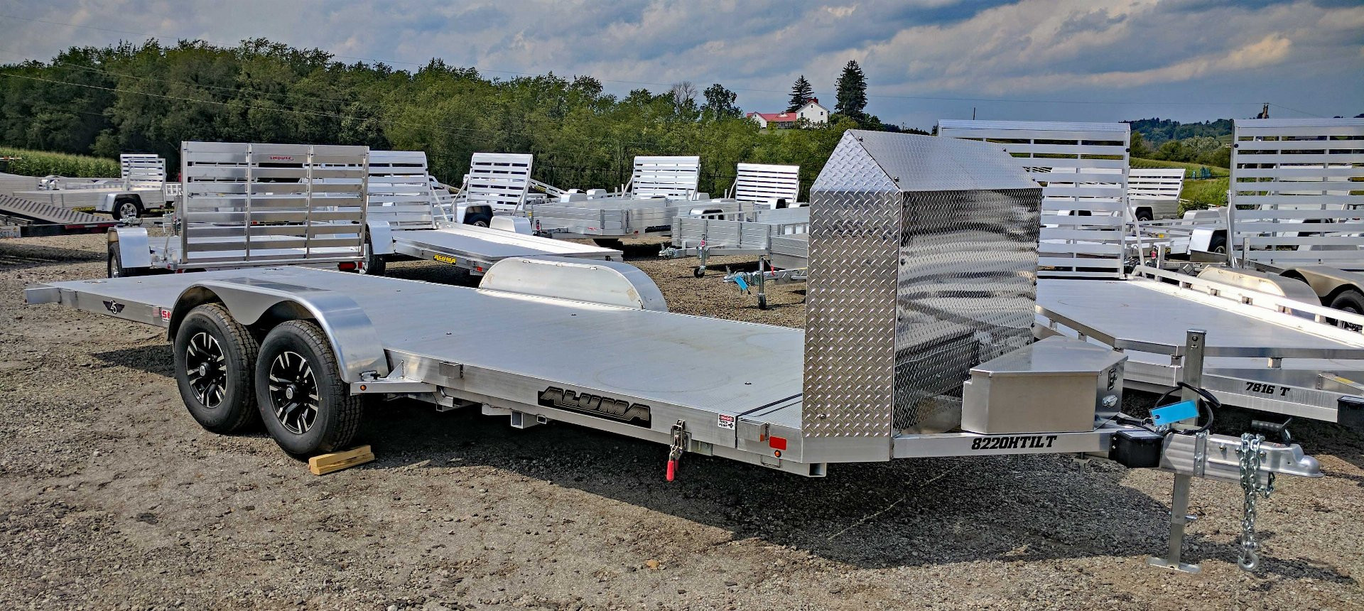 New 2026 Aluma 20' (20" Stationary + 20' Tilt) HD Tilt Trailer
