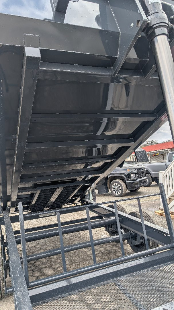 New 2025 Belmont 6'10" x 14 HD DLX Lo Pro Hydraulic Equipment Dump w/ 3 Way Gate