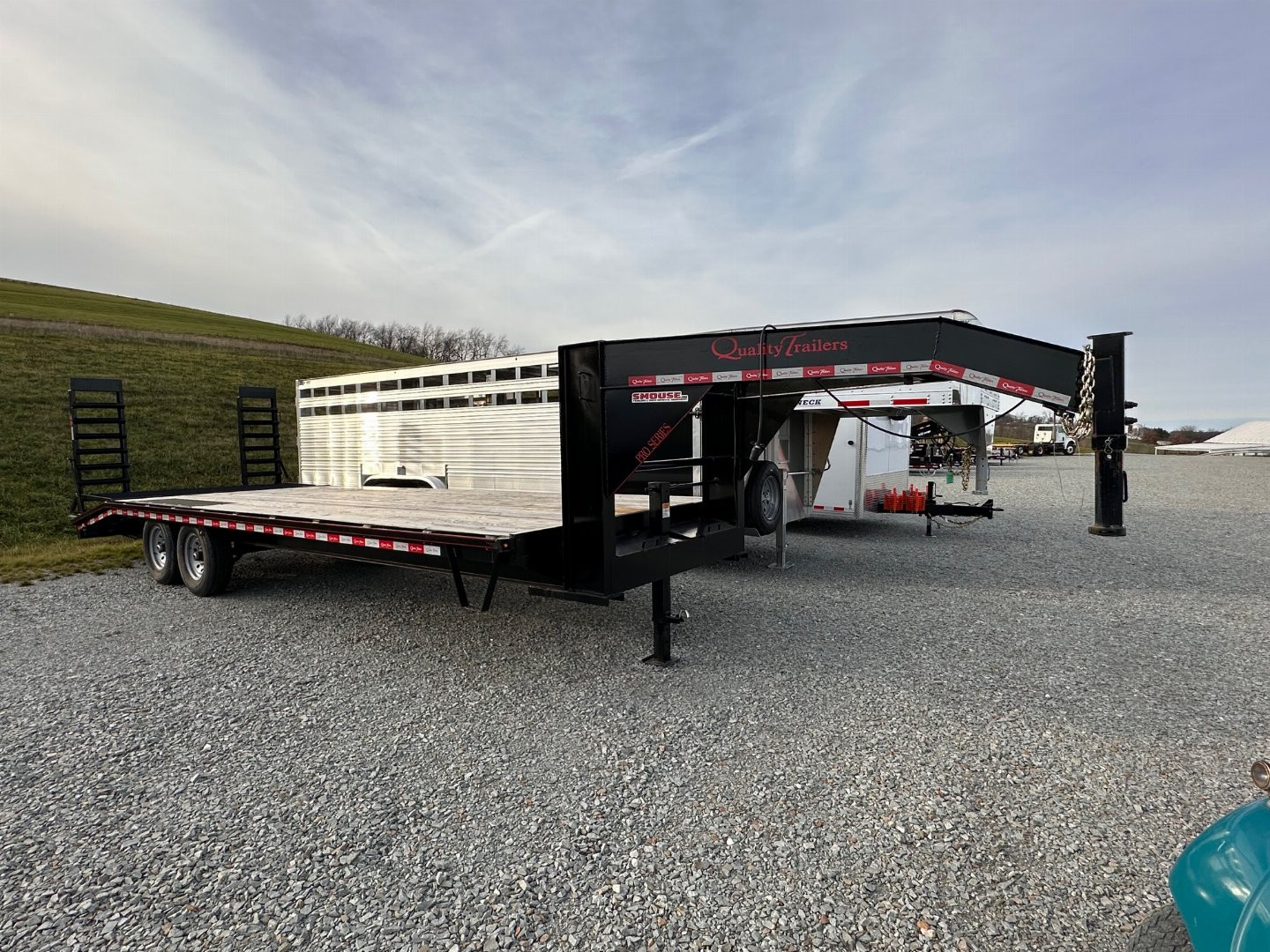 Used 2023 Quality 20+4 Pro Deckover Gooseneck w/ Pop Up Dove Tail