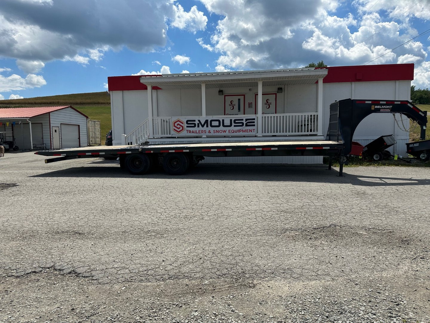 New 2025 Belmont 32' Gooseneck Deckover w/ 12' Hydraulic Dove Tail