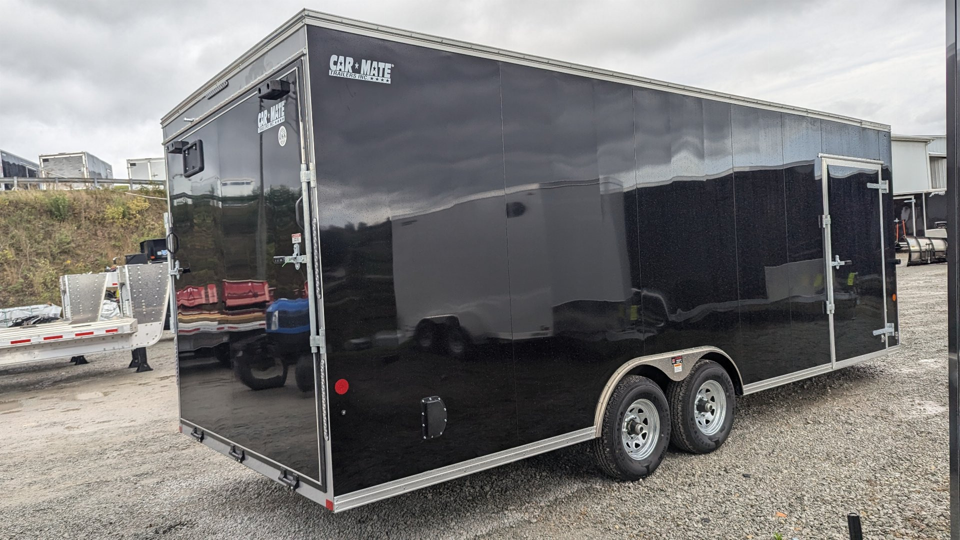 New 2025 Car Mate 8.5x22 HD Advantage V-Nose Car Hauler w/ Ramp Door