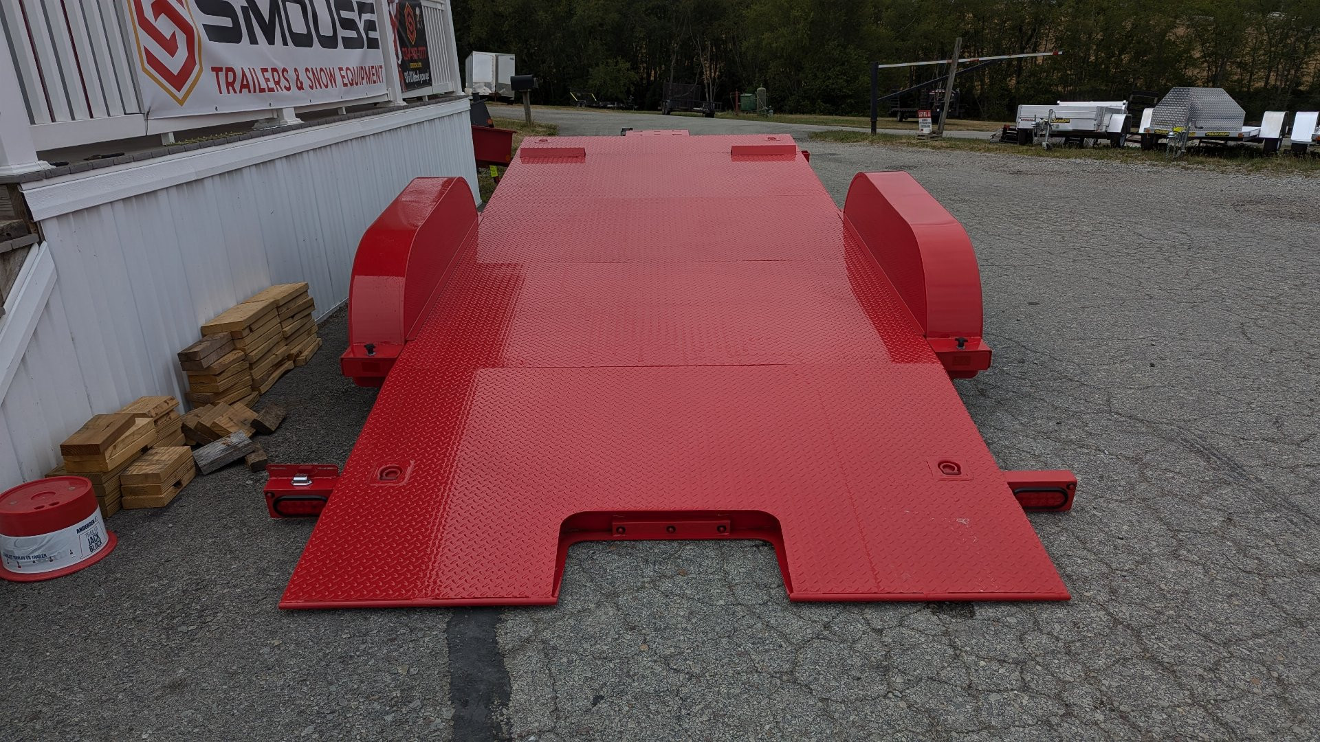 New 2024 BWise 18' Diamond Deck Hydraulic POWER Tilt Car Hauler