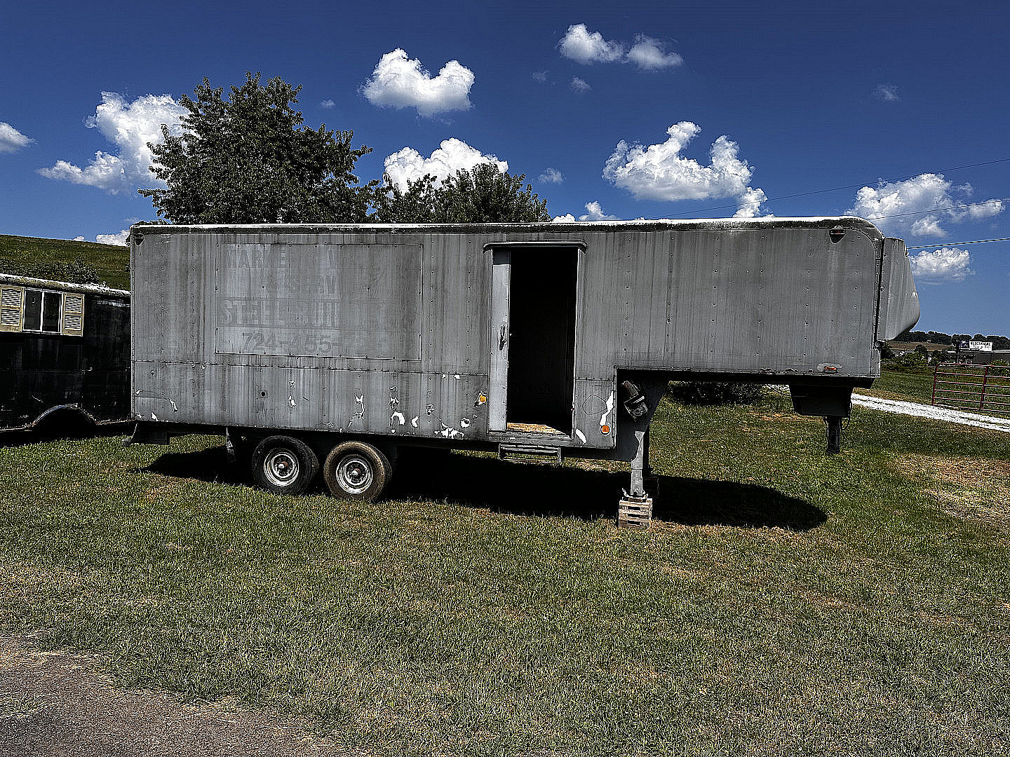 Used USED Utilimaster 26' (18 +8) Gooseneck Aluminum Cargo Trailer w/ Rear Passage Door