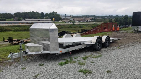 New 2025 Aluma 18' (20" Stationary + 18'5" Tilt) Executive Series LP Tilt Trailer w/ 50" Ramps