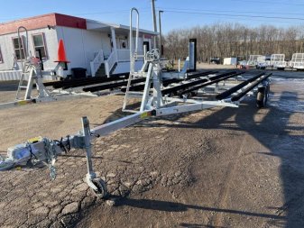 New 2024 Load Rite 24' - 26' Tritoon OR Pontoon Boat Trailer
