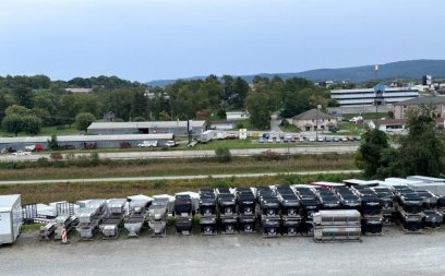 New NEW Saltdogg 1.75 Cu Yd (1400801SS) 7' Stainless ELECTRIC Hopper Spreader (LEFTOVER!!!)