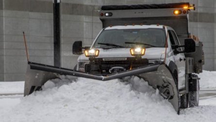 New SNOWDOGG (VXX105II) 10.5' HD V-PLOW Snow Plow w/ LED Lights (LEFTOVER!!!)
