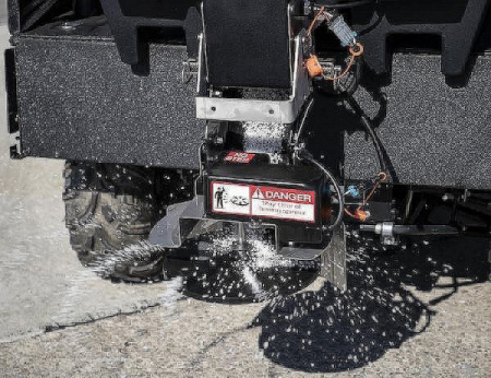 New SALTDOGG (SHPE0750) .75 Cu Yd POLY ELECTRIC SALT SPREADER (1 LEFT!!!)