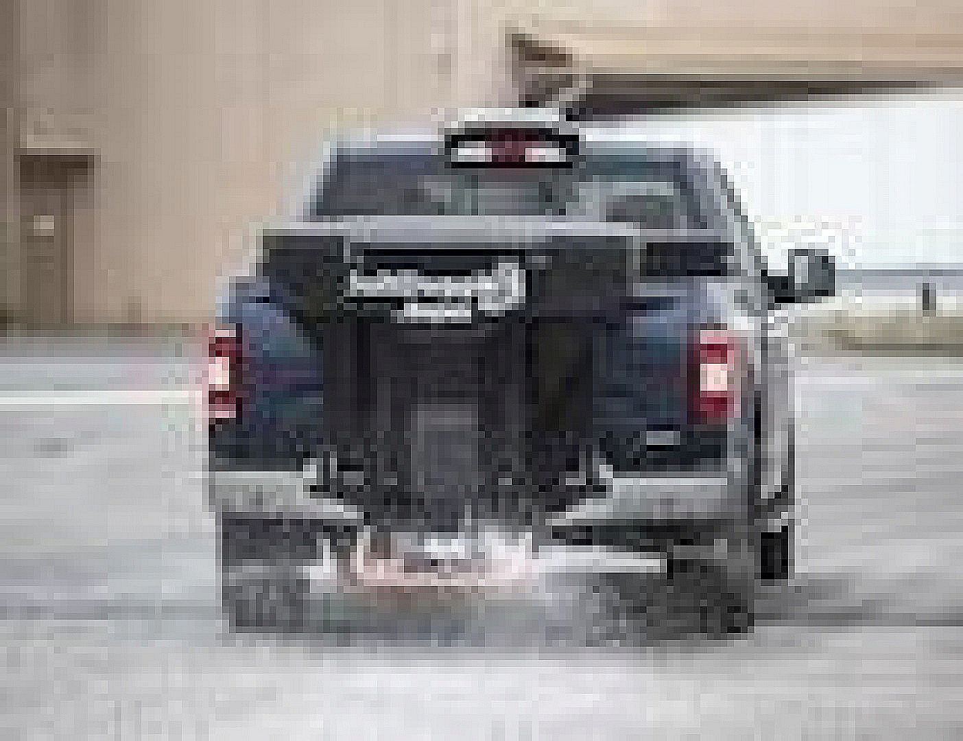 New SALTDOGG (TGS07) 11 cu ft Tailgate Spreader (Bag or Bulk Salt!!!)