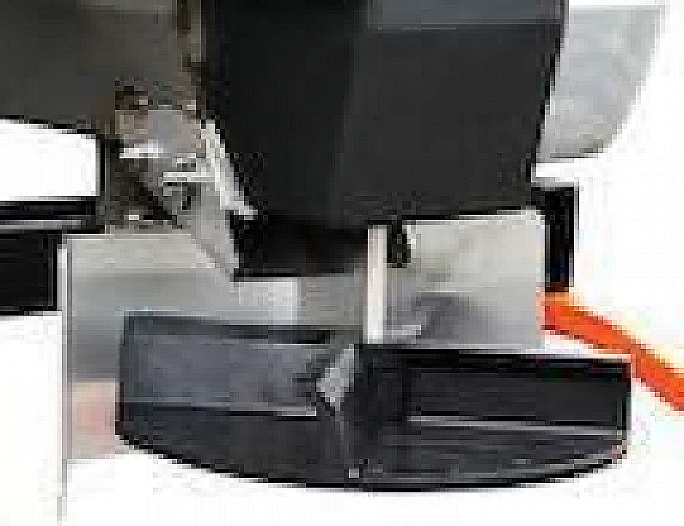 New SALTDOGG (TGS03) 8 cu ft Tailgate Spreader