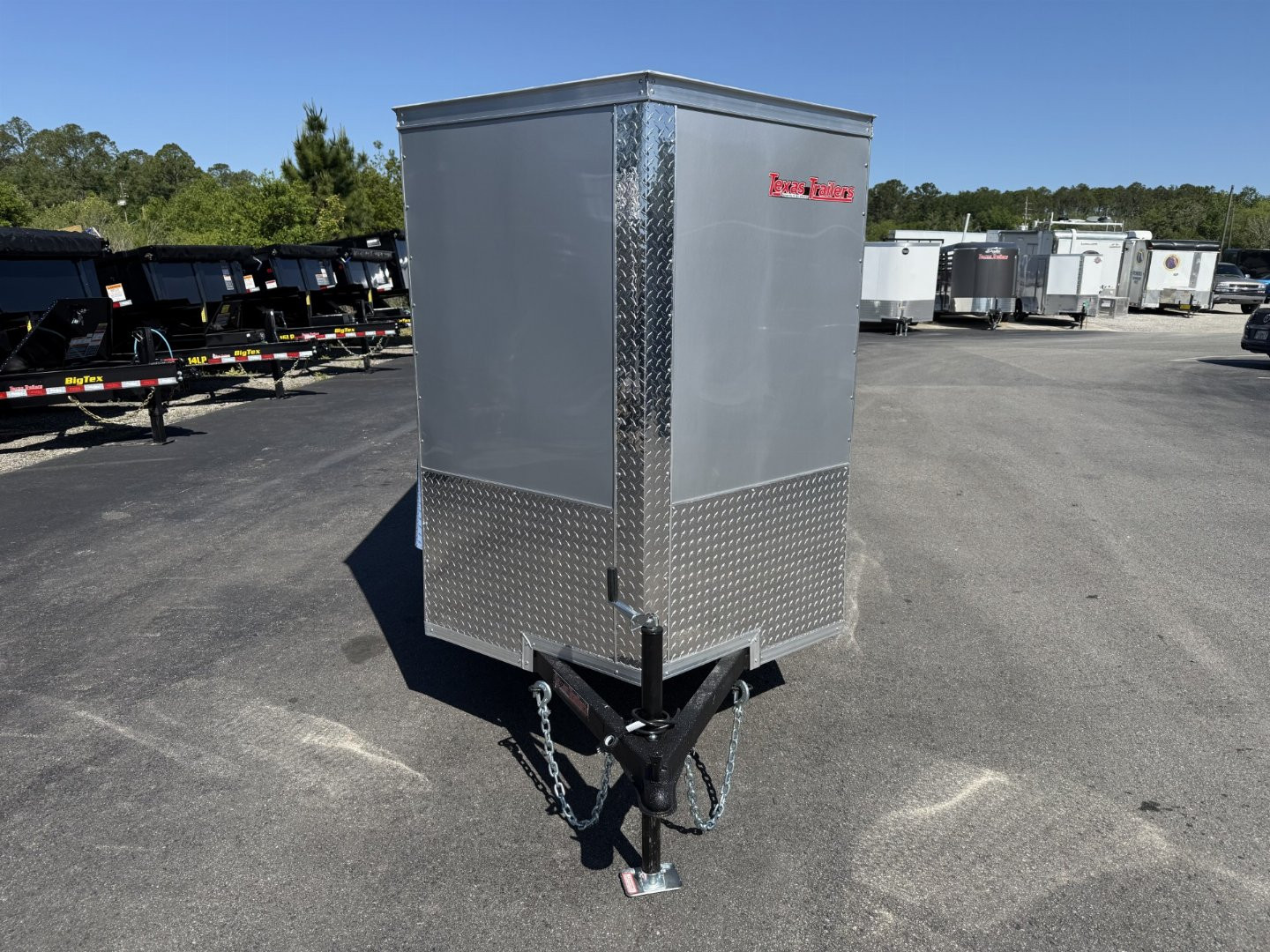 New TX5X8SA TEXAS TRAILERS 5' X 8' CARGO / ENCLOSED TRAILER W/REAR RAMP DOOR & SIDE DOOR