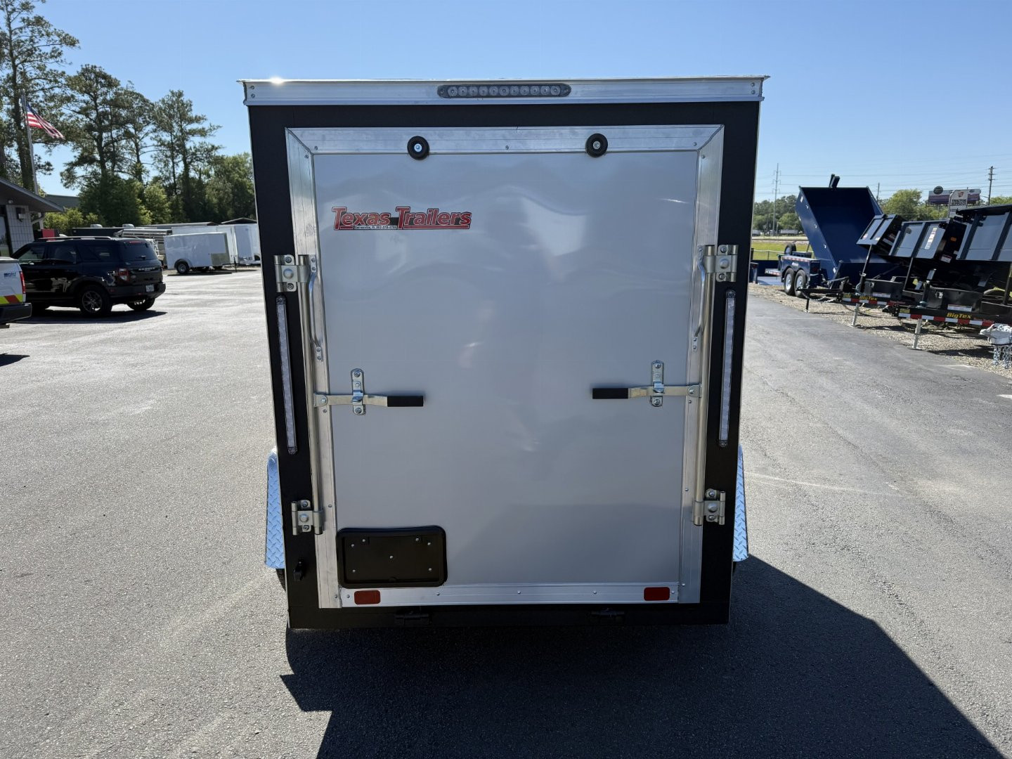 New TX5X8SA TEXAS TRAILERS 5' X 8' CARGO / ENCLOSED TRAILER W/REAR RAMP DOOR & SIDE DOOR