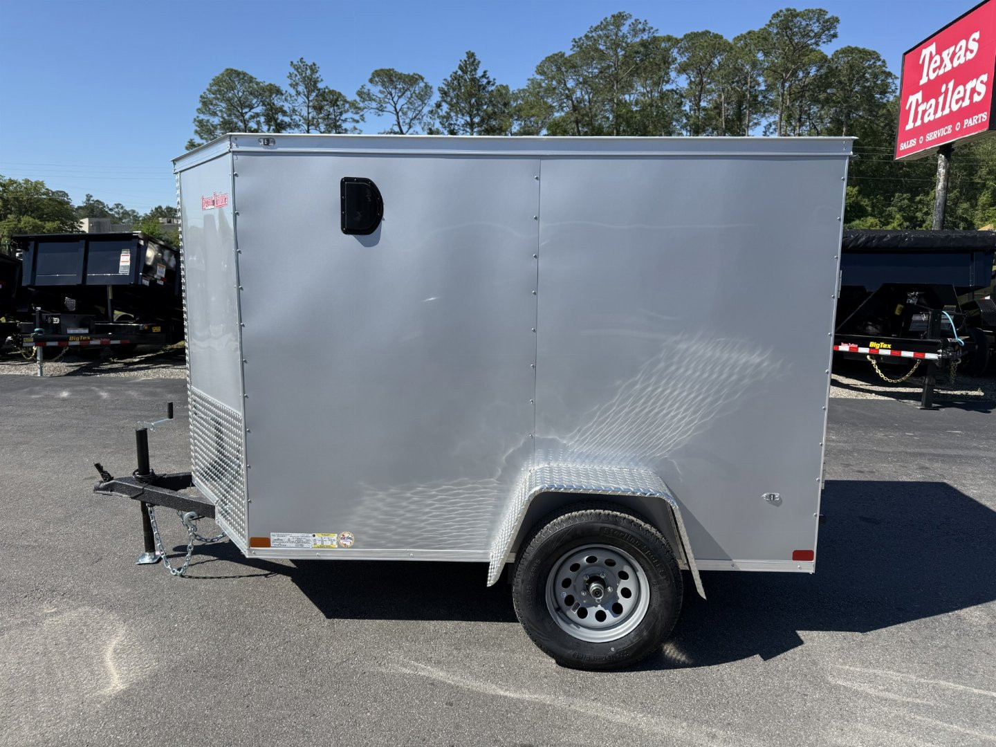 New TX5X8SA TEXAS TRAILERS 5' X 8' CARGO / ENCLOSED TRAILER W/REAR RAMP DOOR & SIDE DOOR