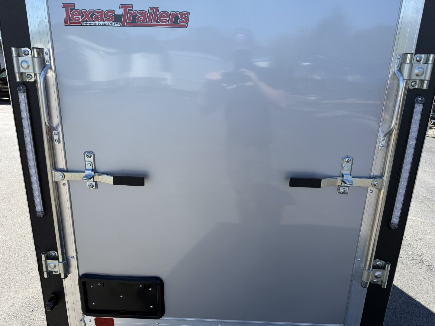 New TX5X8SA TEXAS TRAILERS 5' X 8' CARGO / ENCLOSED TRAILER W/REAR RAMP DOOR & SIDE DOOR