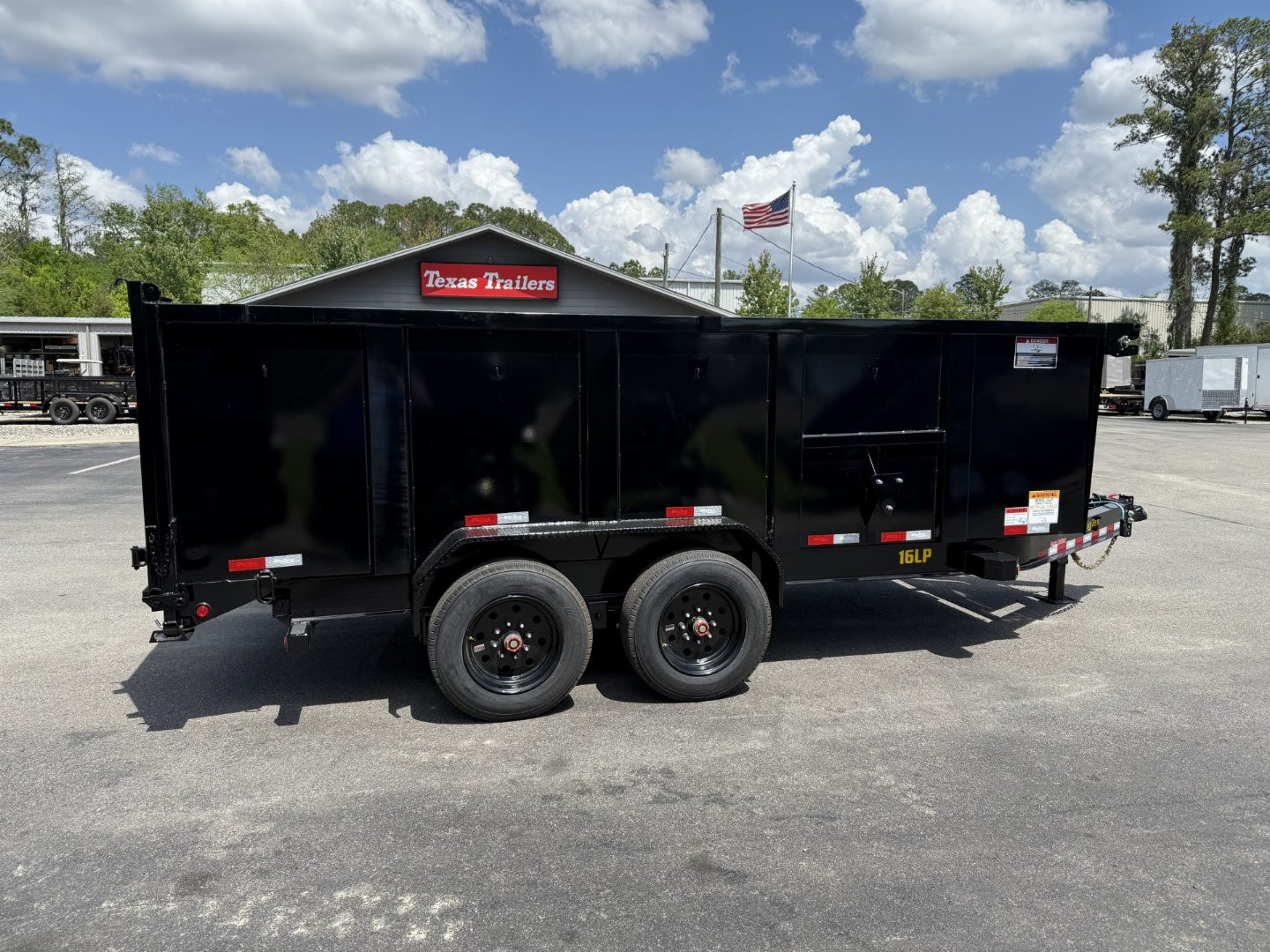 New 16LP-16BK6-P4 BIG TEX 7' X 16' DUMP TRAILER W/ 4' SIDES