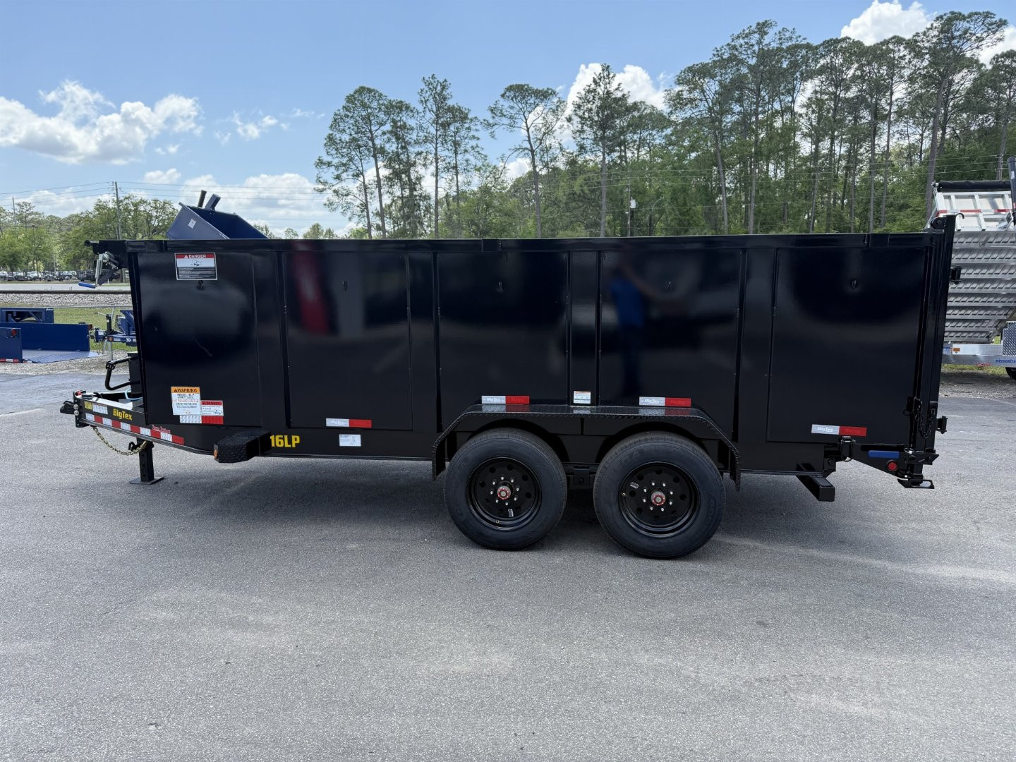 New 16LP-16BK6-P4 BIG TEX 7' X 16' DUMP TRAILER W/ 4' SIDES