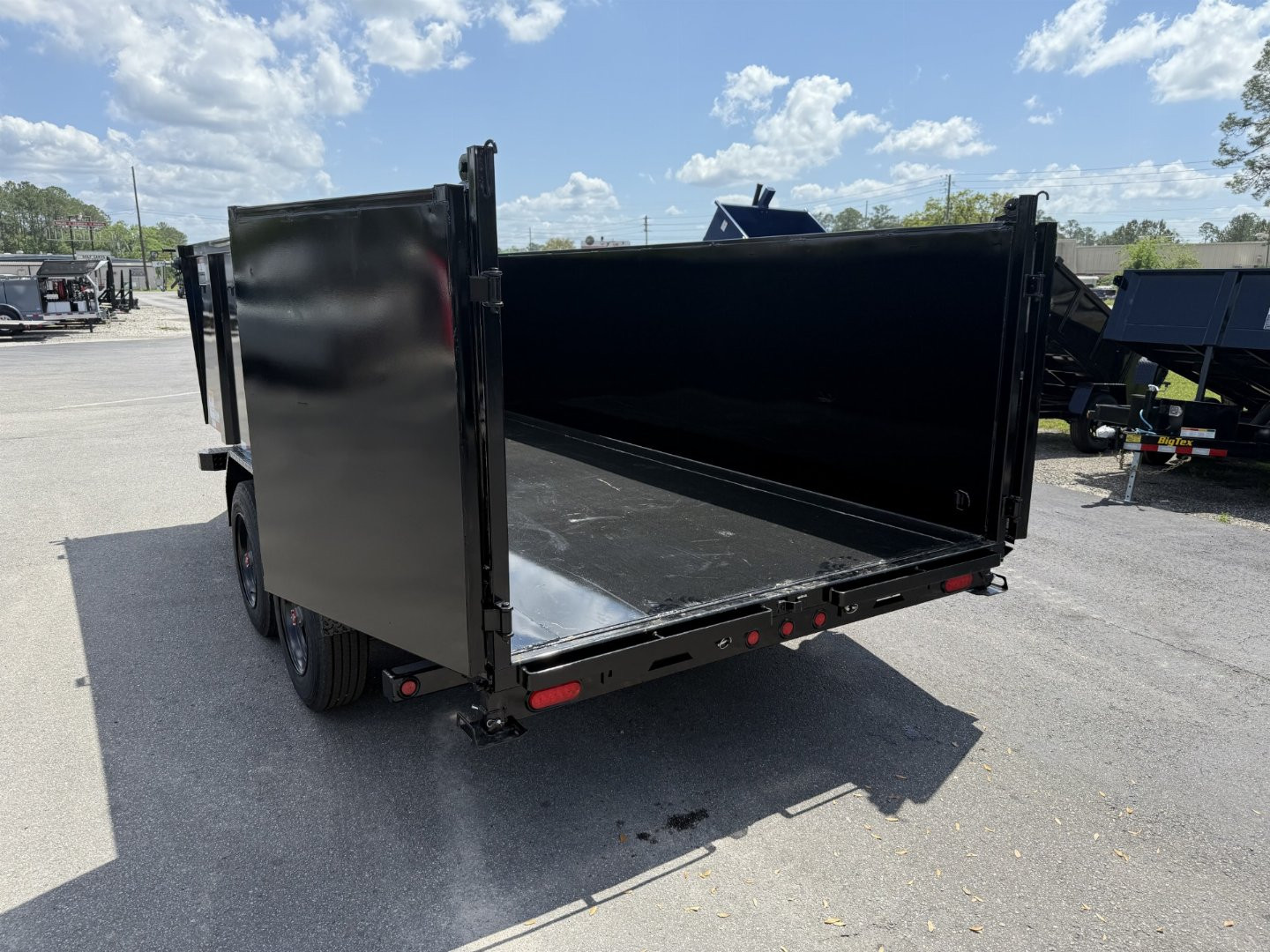 New 16LP-16BK6-P4 BIG TEX 7' X 16' DUMP TRAILER W/ 4' SIDES