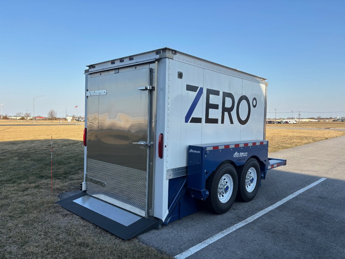 New ZERO AIR TOW GROUND LEVEL LOADING REFRIGERATED TRAILER