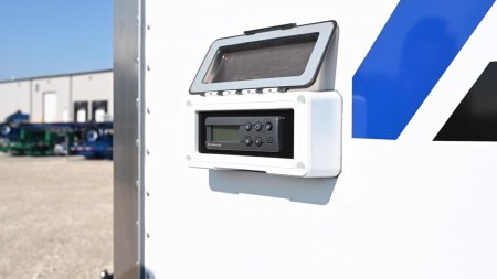 New ZERO AIR TOW GROUND LEVEL LOADING REFRIGERATED TRAILER