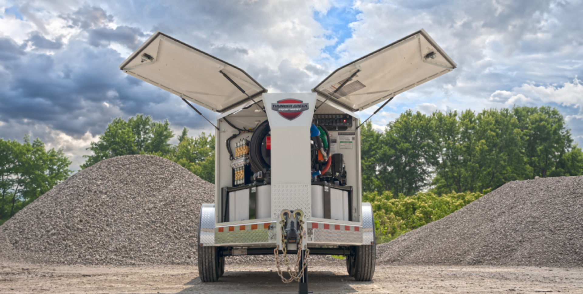 New MTT460 Thunder Creek Equipment Fuel Trailer