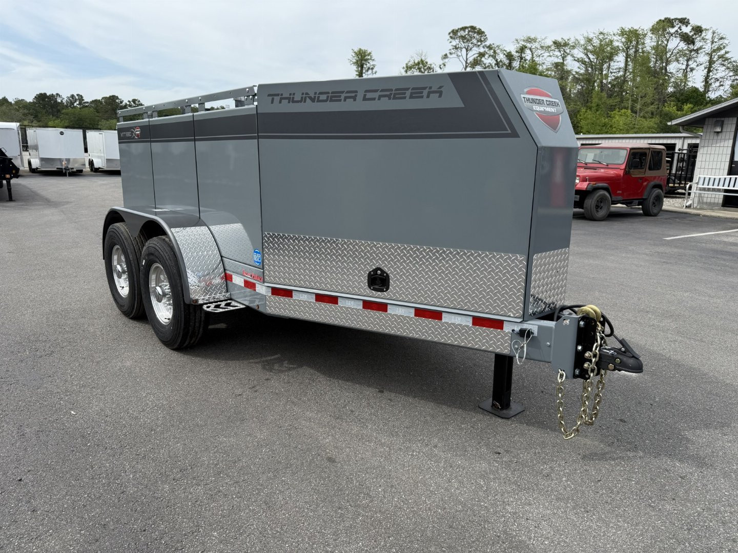 New MTT690 Thunder Creek Equipment 690 Gallon Fuel Trailer "No Hazmat Required"
