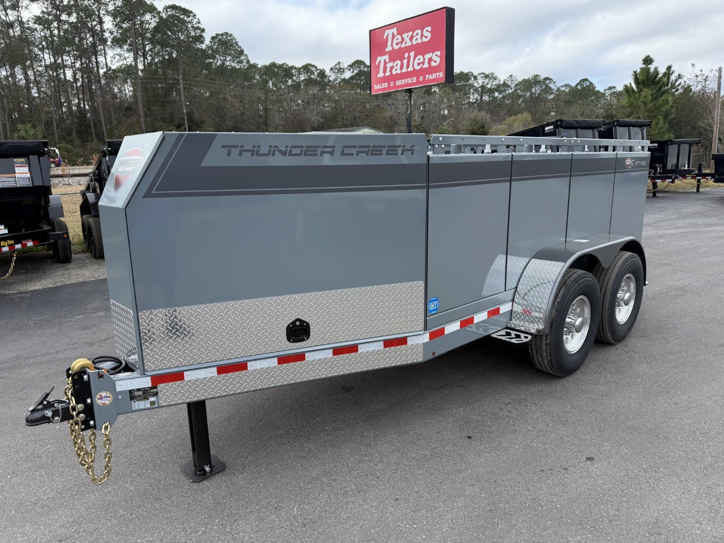 New MTT920 Thunder Creek Equipment Fuel Trailer