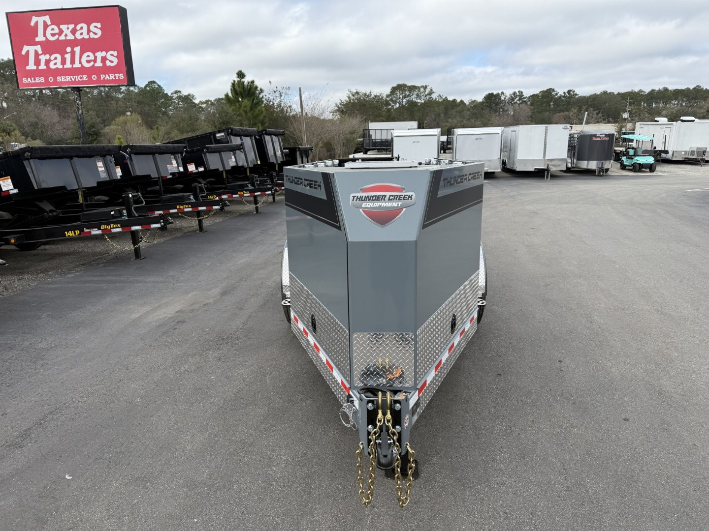 New MTT920 Thunder Creek Equipment Fuel Trailer